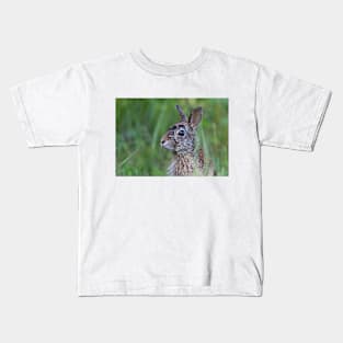 Wild rabbit in the meadow Kids T-Shirt